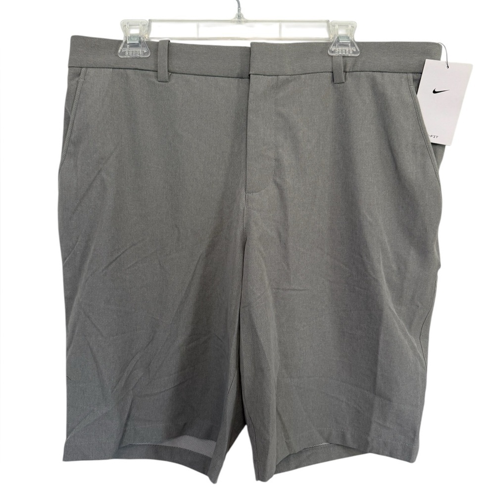 !!NWT!! Nike dri-fit golf shorts Light Gray Size 36 Standard Fit
